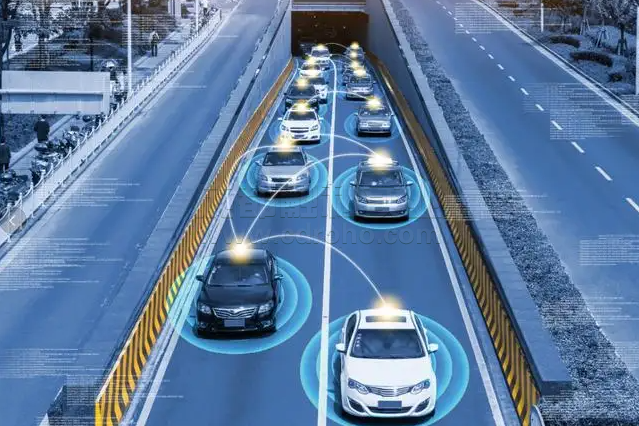 重塑公共汽車優(yōu)化智慧城市交通。